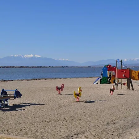 Studio cabine avec terrasse, accès piscine chauffée et vue sur l'eau - Cap Coudalère - FR-1-431-209 Appartement Le Barcarès